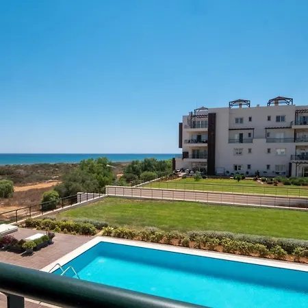 Apartamento Hiest With Sea View Vokolidha